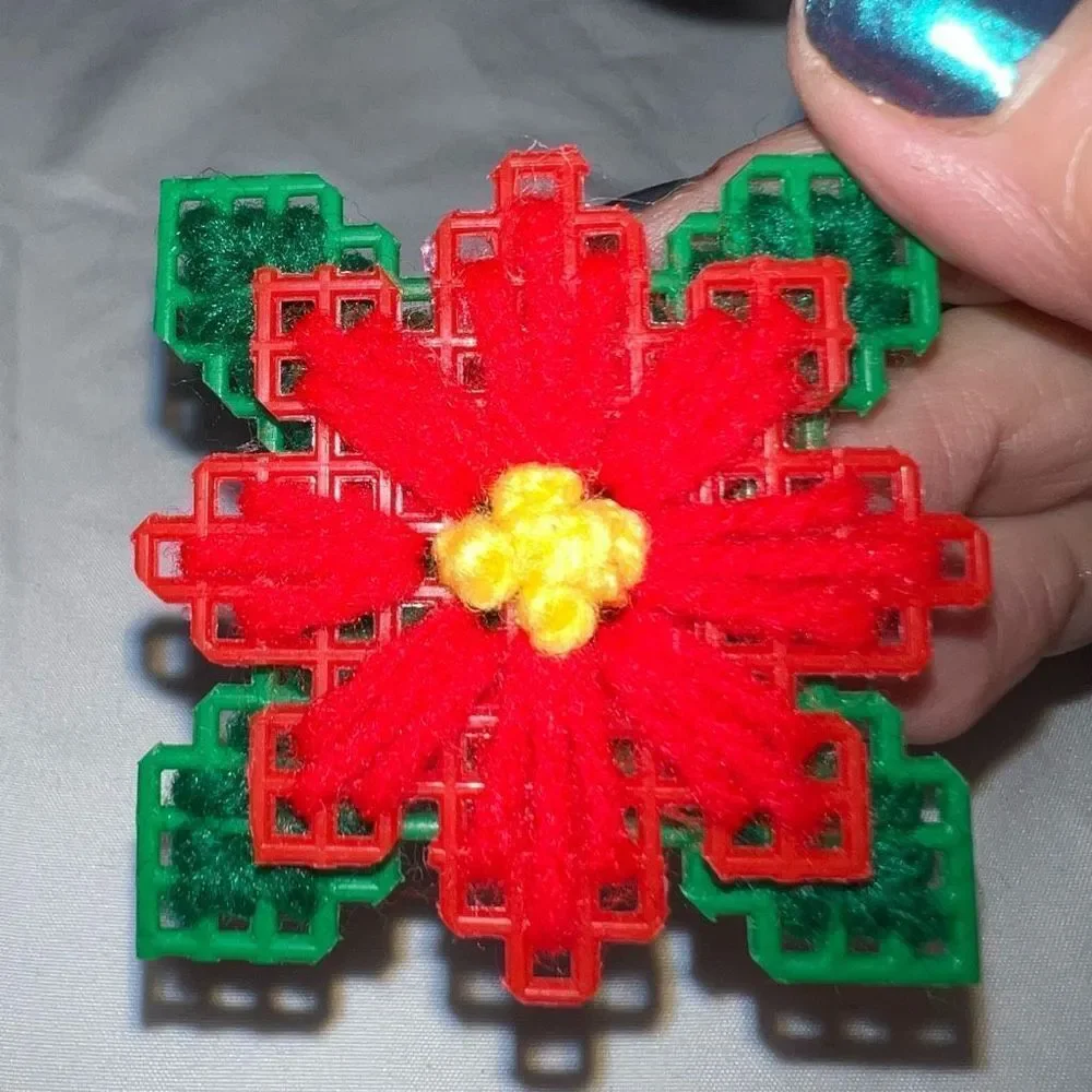 Vintage Handmade Yarn and Plastic Poinsettia Brooch